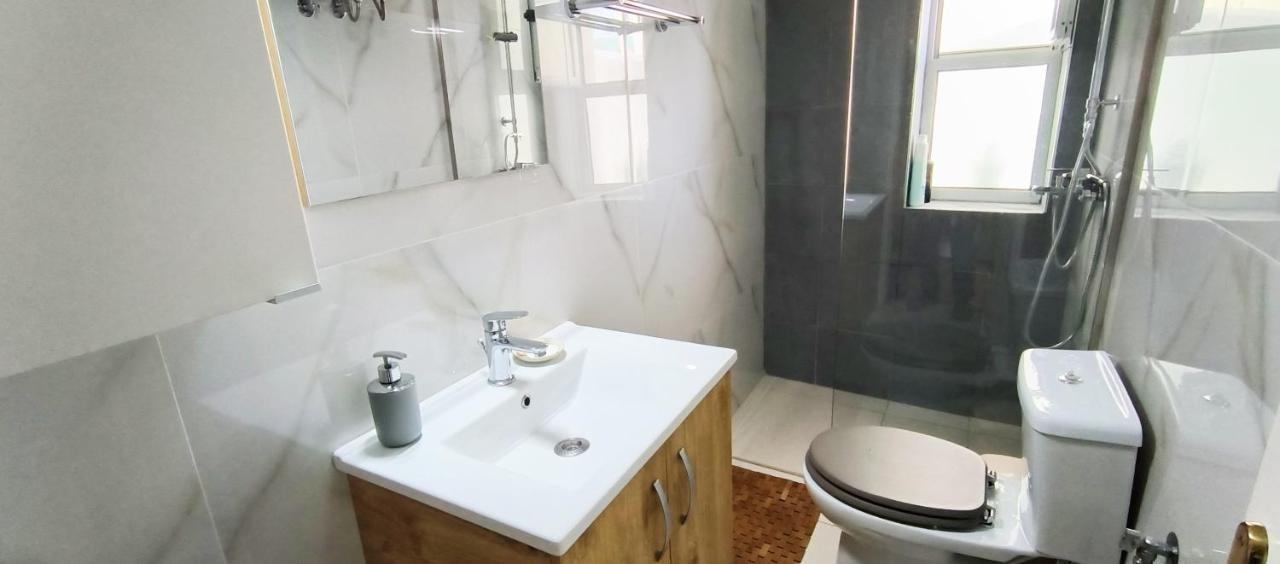 Central Apartment, Fully Equipped Химара Экстерьер фото